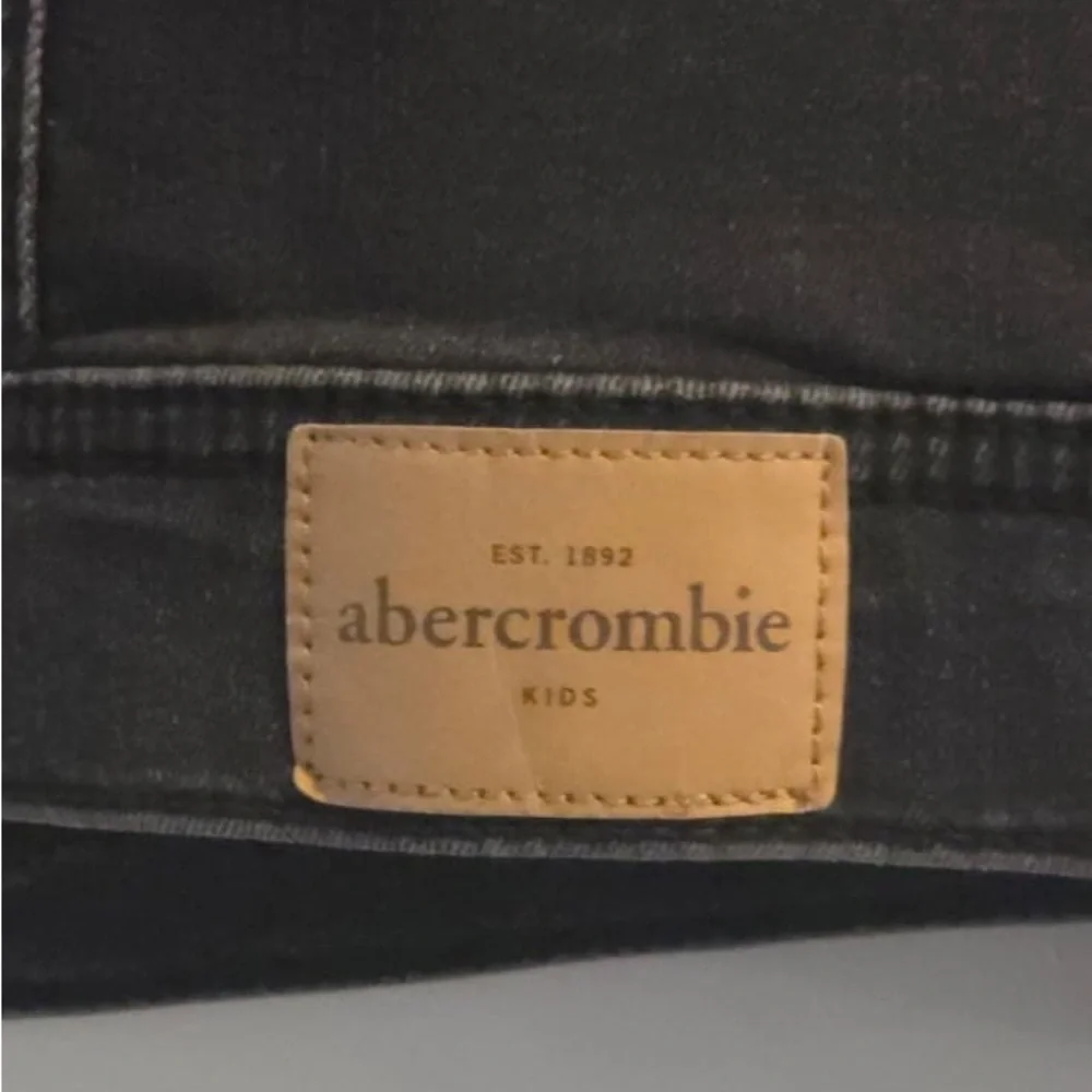 Abercrombie & Fitch classic black